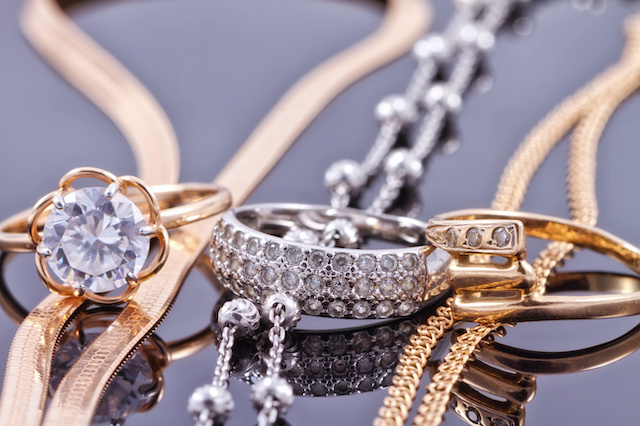 The history and evolution of jewellery